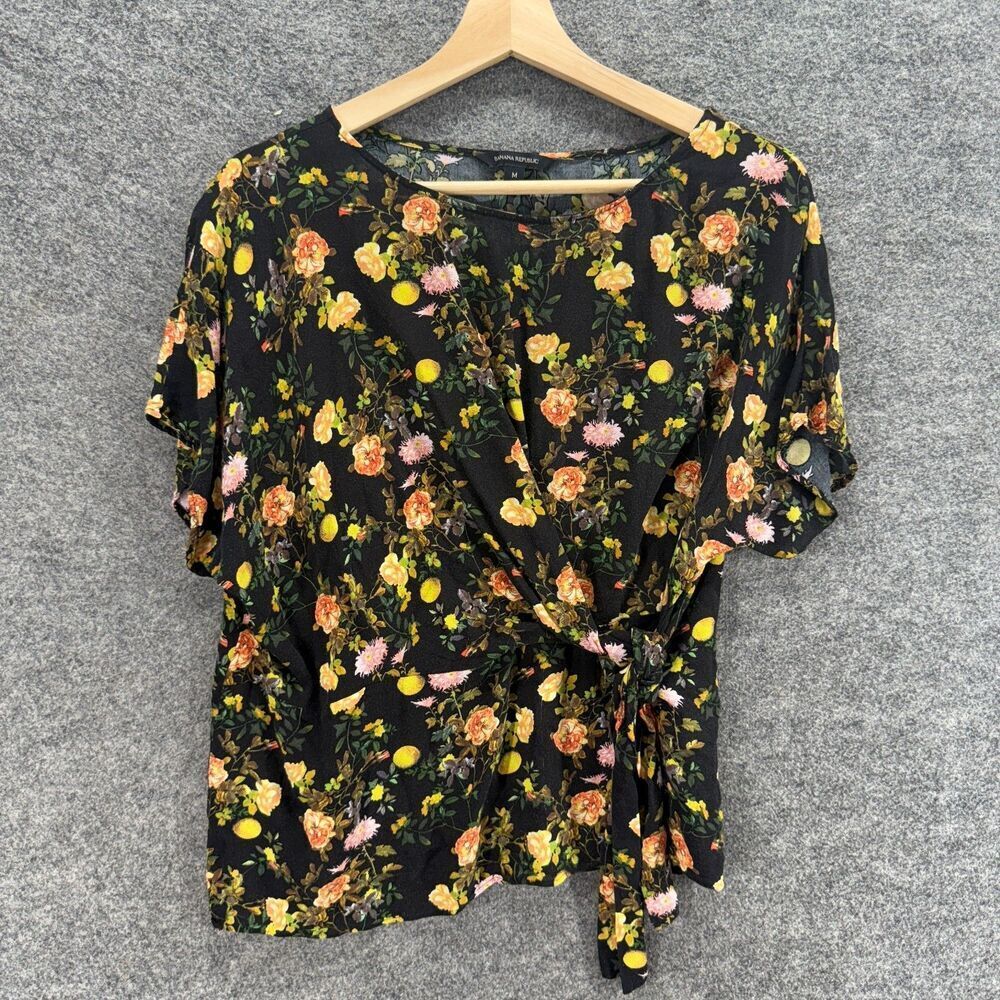 Banana Republic Blouse Women M Medium Black Floral Short Sleeve Rayon Casual